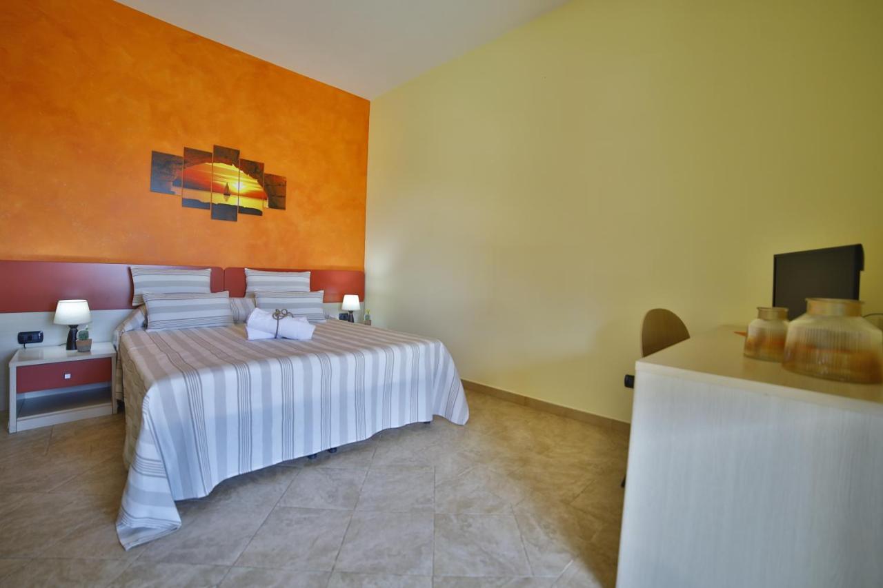 B&B La Casa Di Attilio Порто-Чезарео Екстер'єр фото