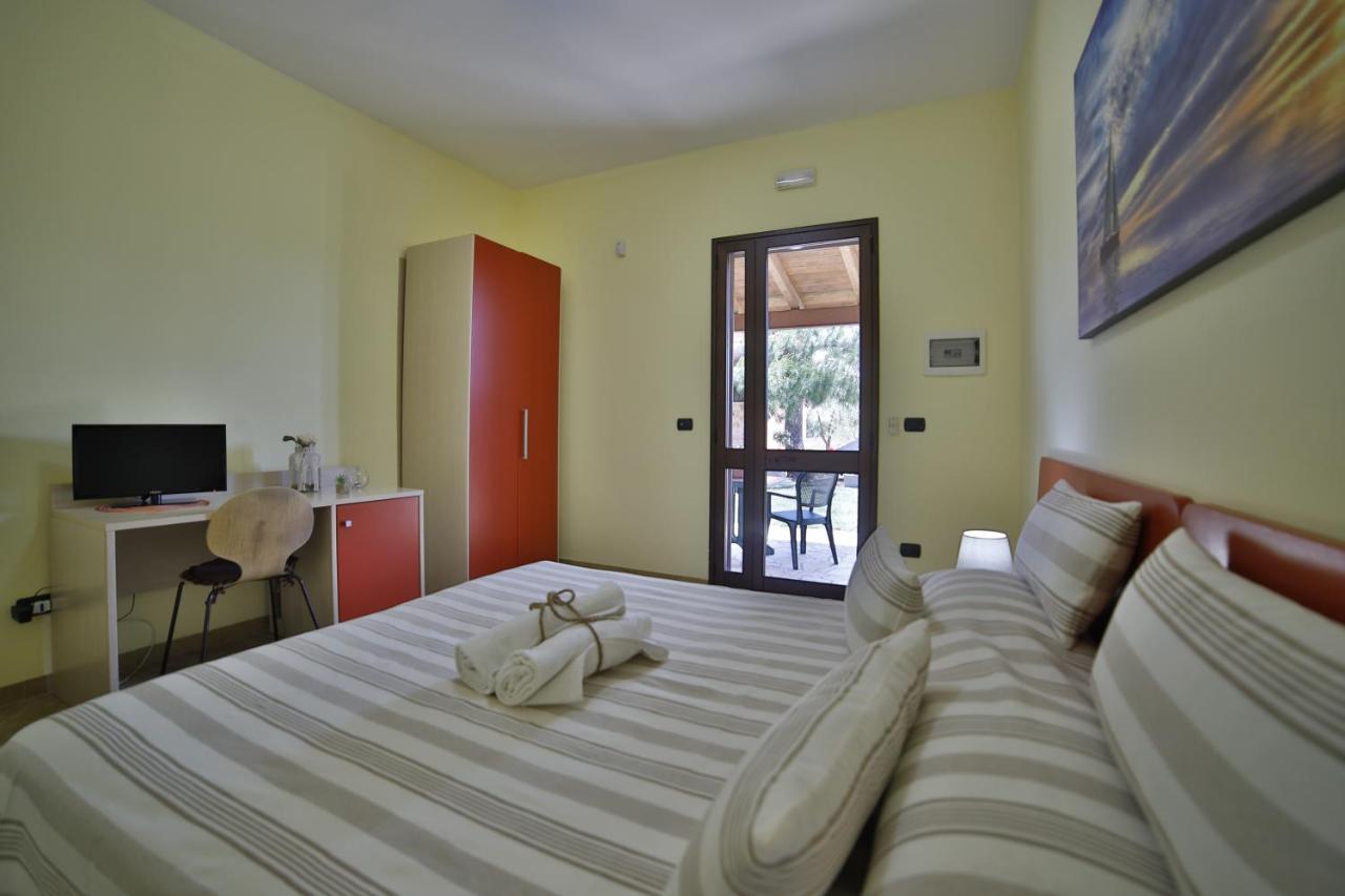 B&B La Casa Di Attilio Порто-Чезарео Екстер'єр фото