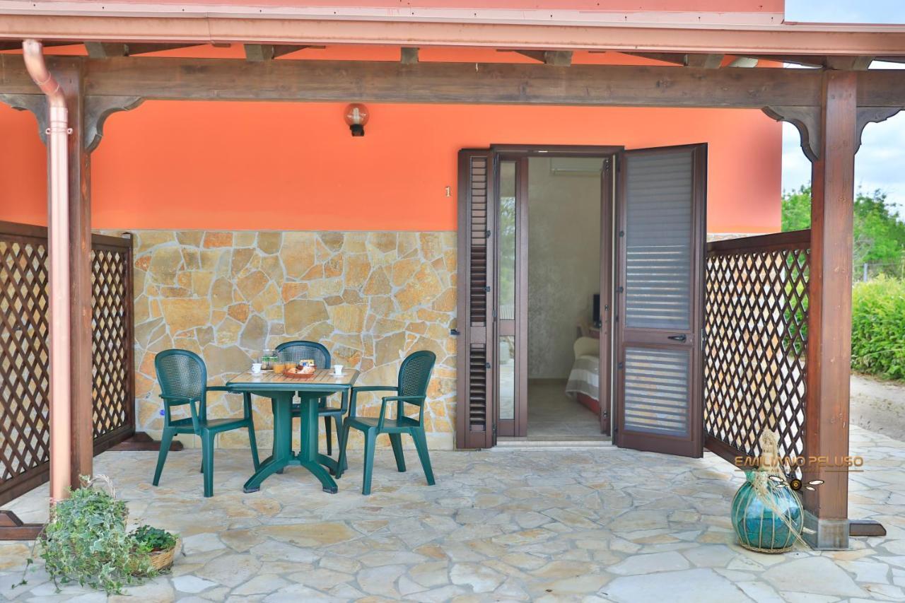 B&B La Casa Di Attilio Порто-Чезарео Екстер'єр фото